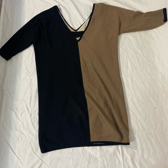 BUSINESS CASUAL CLASSY MID LENGTH WOOL DUAL TONE DRESS - Picture 5 of 5